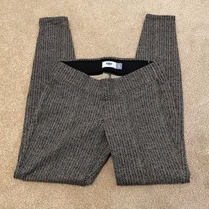 Old Navy Black and White Patterned Leggings